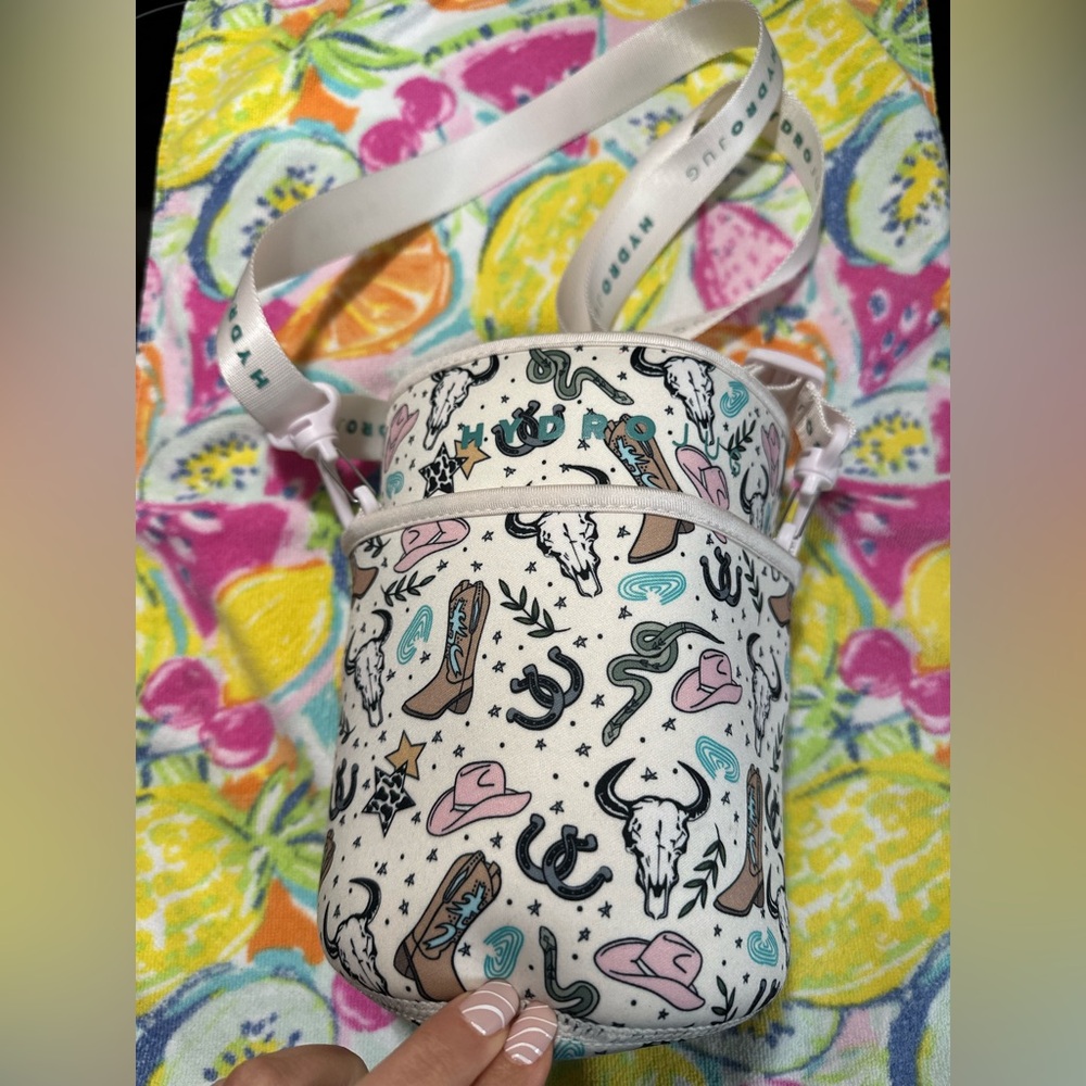 Hydrojug sleeve